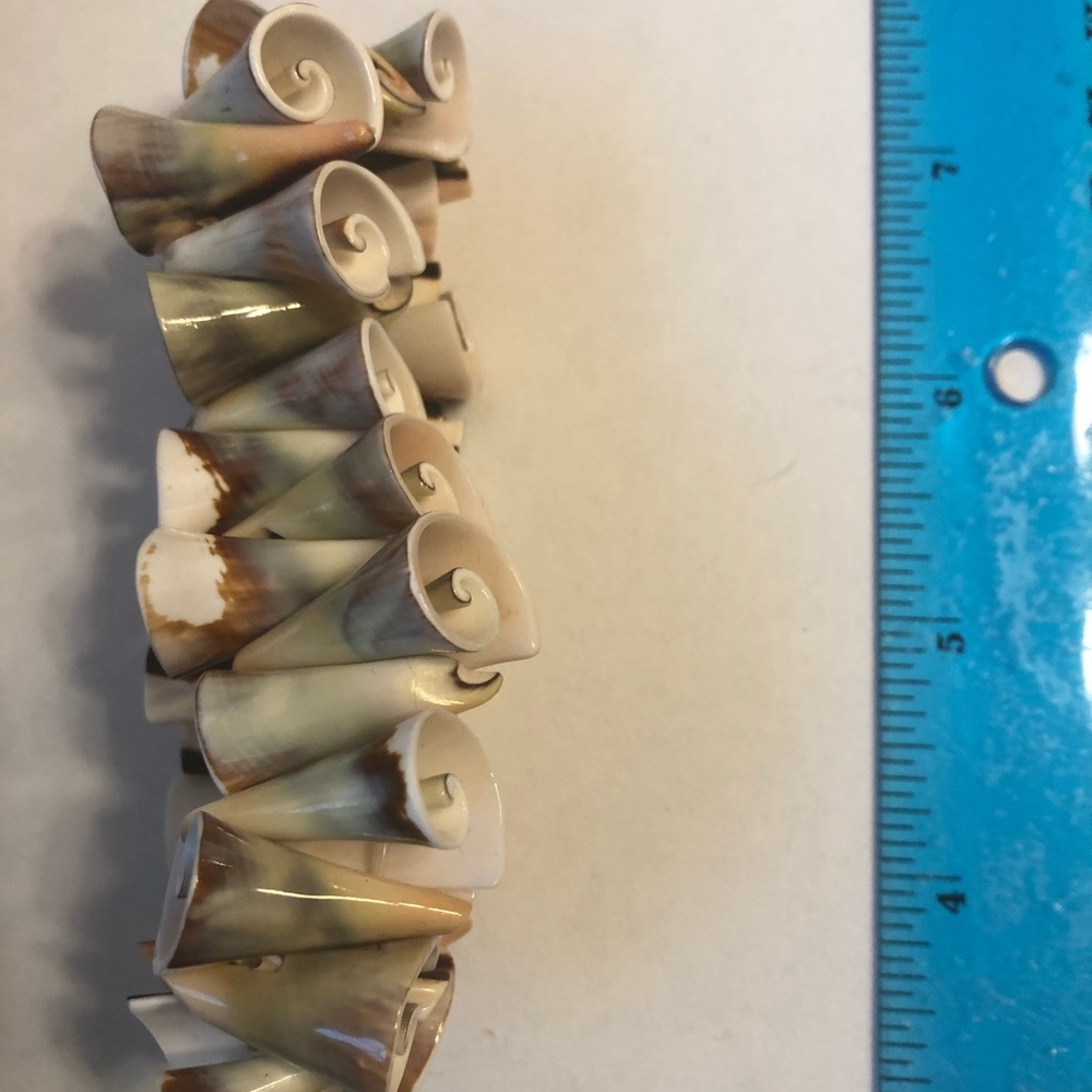 Shell bracelet - Picture 5 of 6